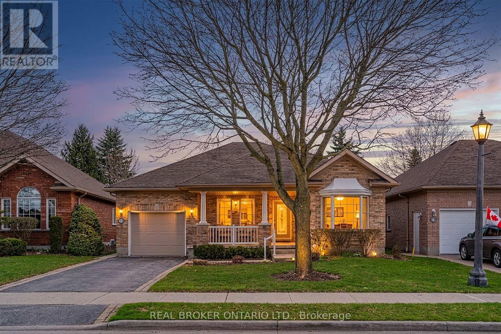 Detached at 17 PARKSIDE DRIVE, Guelph (Village By The Arboretum)
