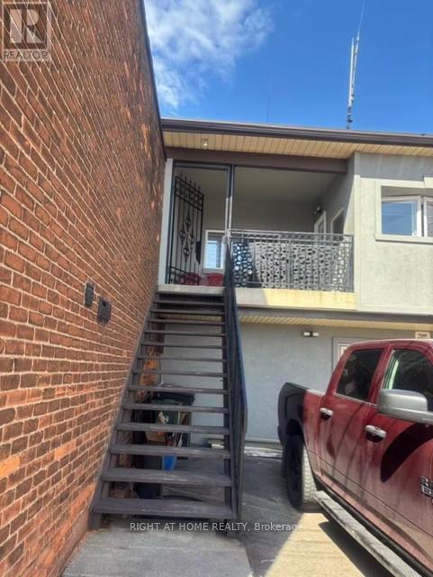 Multiplex at 2 - 226 KENILWORTH AVENUE N, Hamilton (Homeside)