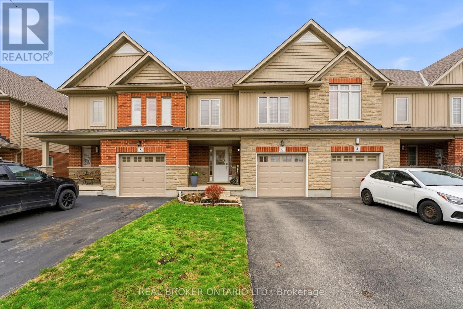 Townhouse at 6 FREER DRIVE, North Dumfries