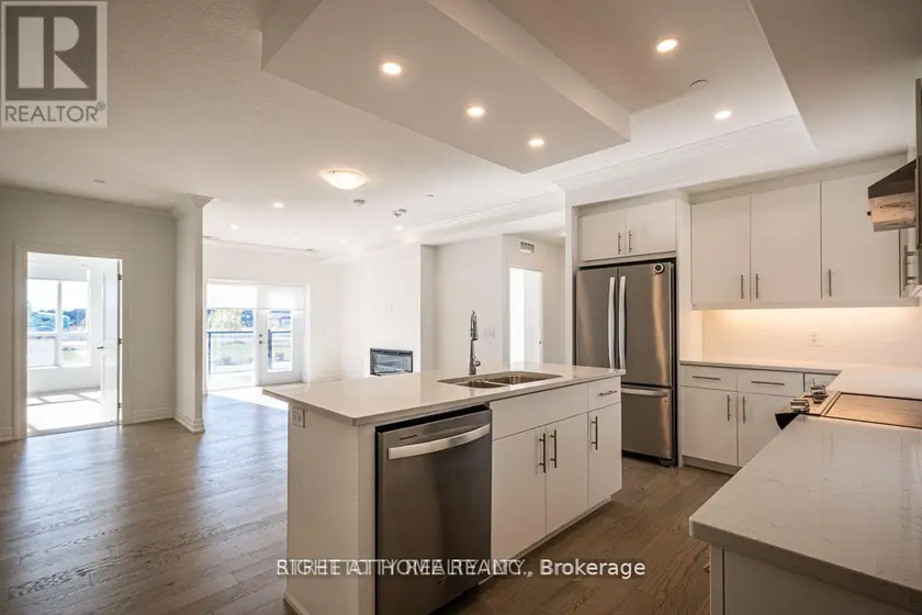 Apartment at 102 - 480 CALLAWAY ROAD, London