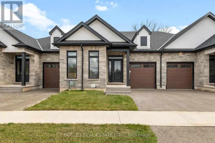 Townhouse at 514 ROYAL RIDGE DRIVE, Fort Erie