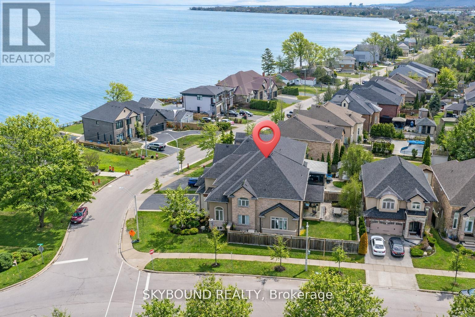 Detached at 101 SEABREEZE CRESCENT, Hamilton (Stoney Creek)