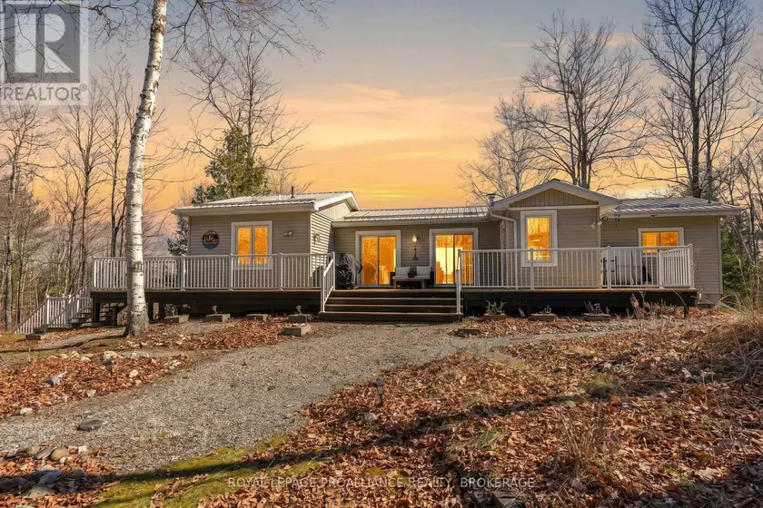 Detached at 1077 COUNTRY LANE, Frontenac