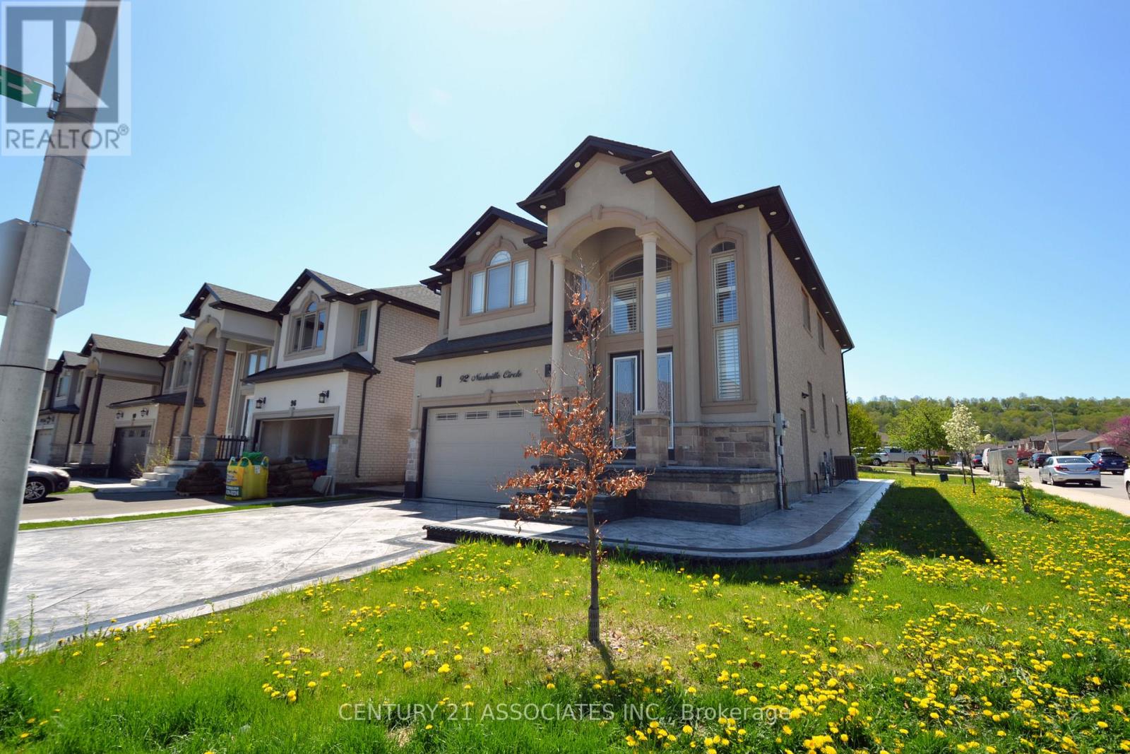 Detached at 92 NASHVILLE CIRCLE, Hamilton (Gershome)