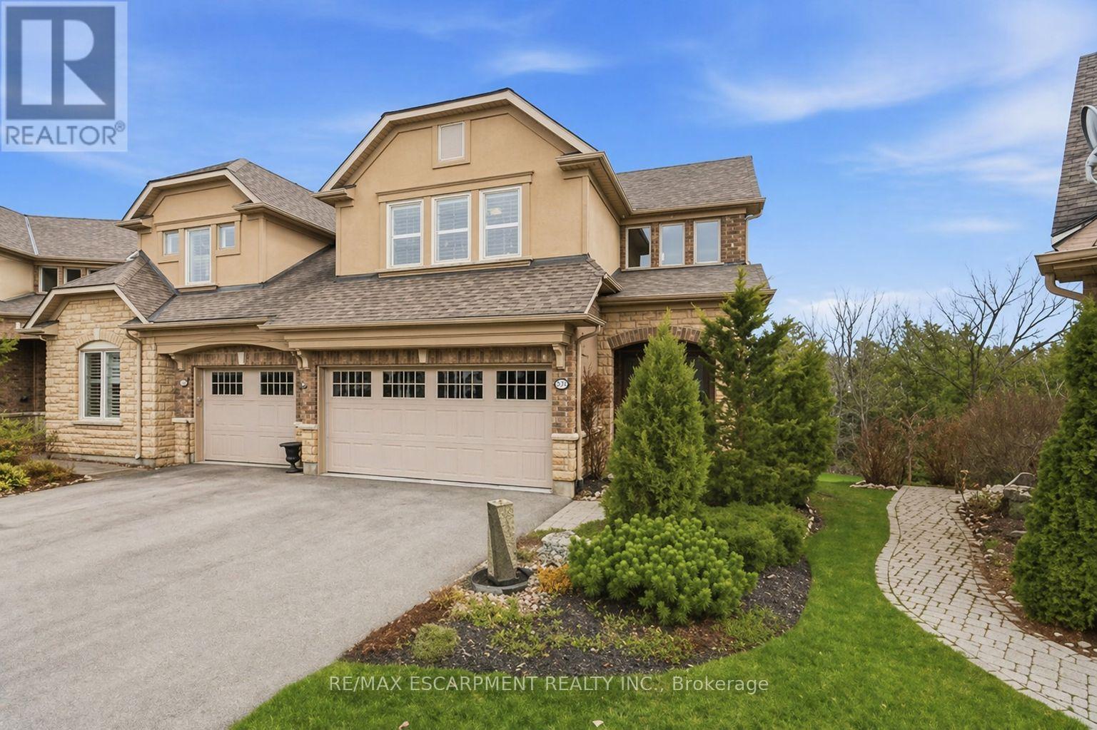 Semi-Detached/Link at 253 MILLVIEW COURT, Guelph/Eramosa (Rockwood)