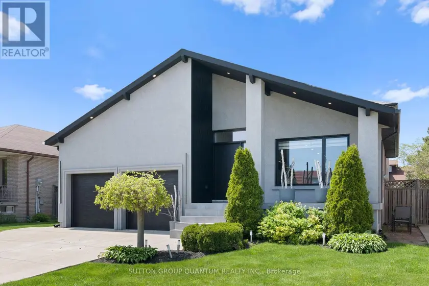 Detached at 17 CLEARVIEW DRIVE, Hamilton (Stoney Creek)