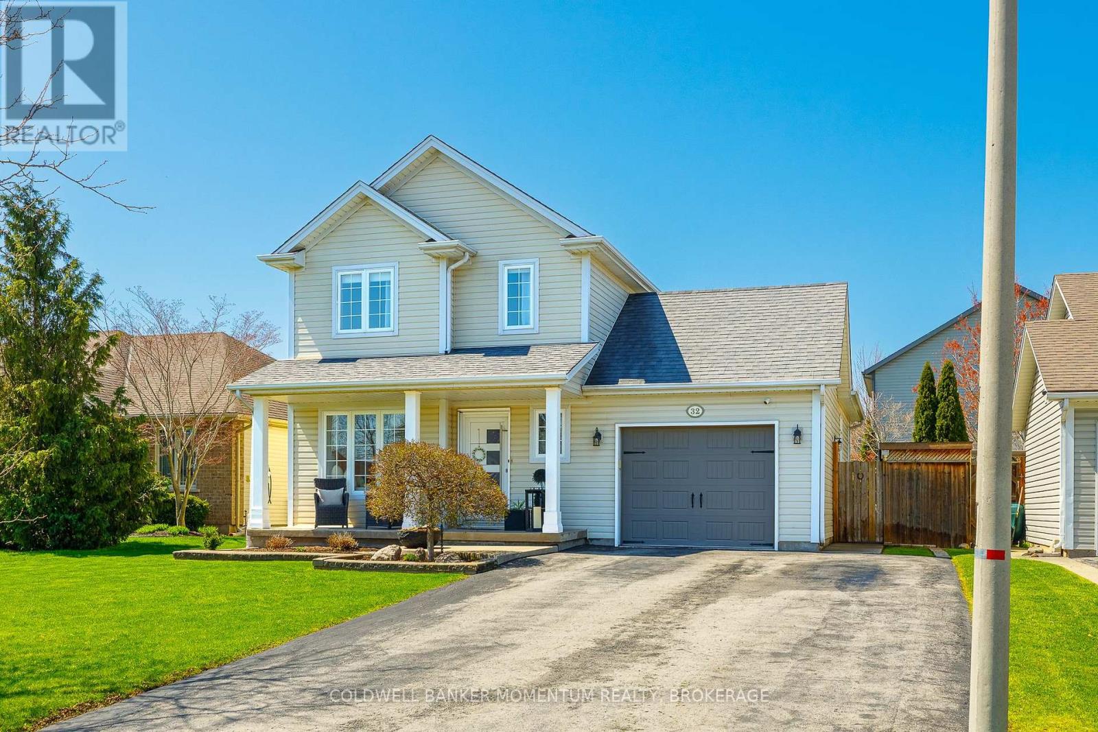 Detached at 32 ANNMARIE DRIVE, Niagara-on-the-Lake (Virgil)