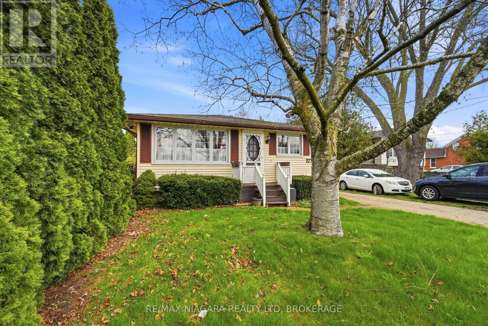 Detached at 277 LAKESHORE ROAD, St. Catharines (Lakeshore)