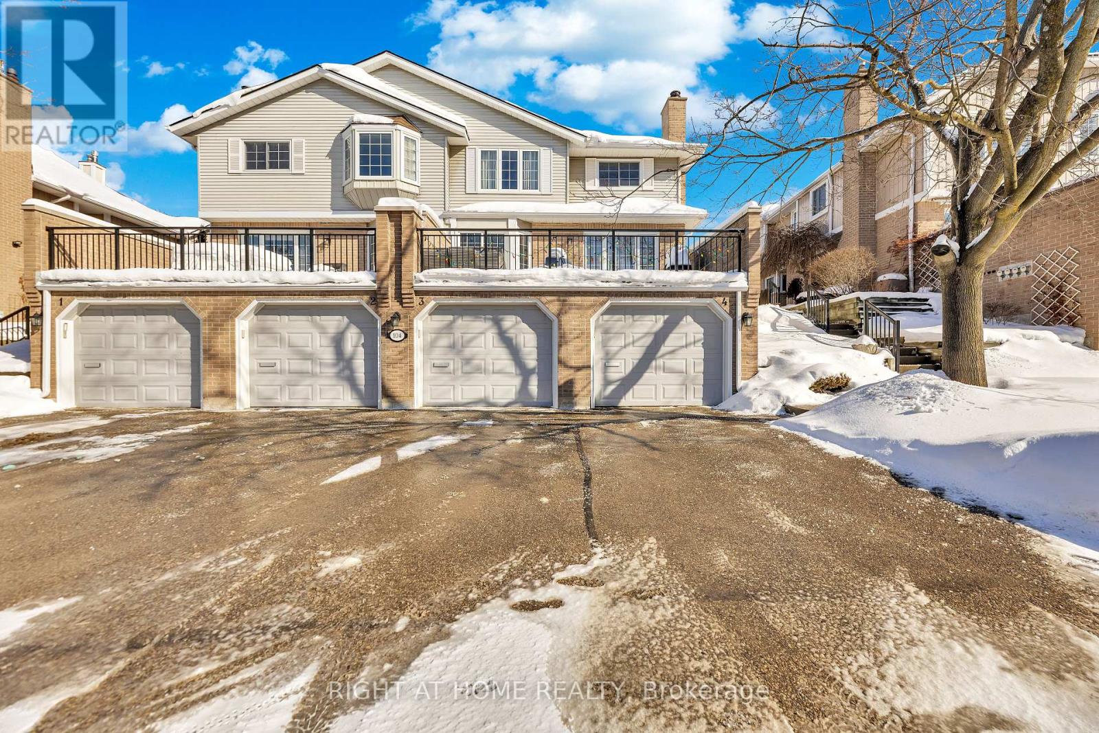 Townhouse at 3 - 104 WOODLAWN ROAD E, Guelph (Victoria North)