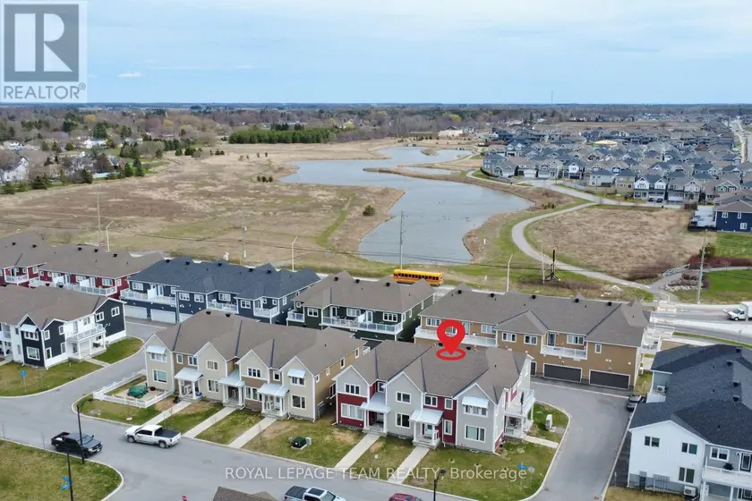 Townhouse at 802 BASCULE PLACE, Ottawa