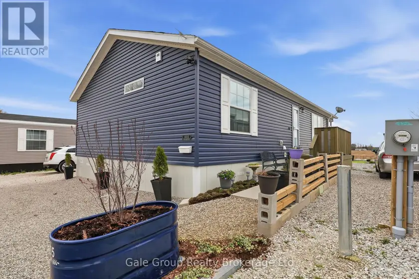Detached at 635 - 99 FOURTH CONCESSION ROAD, Brant