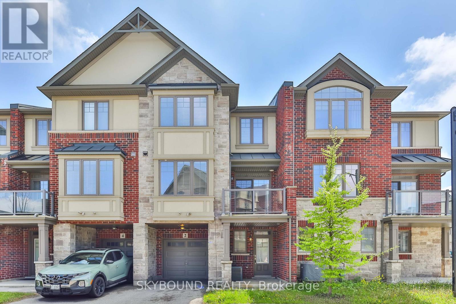 Townhouse at 2 EGLESTON LANE, Hamilton (Ancaster)
