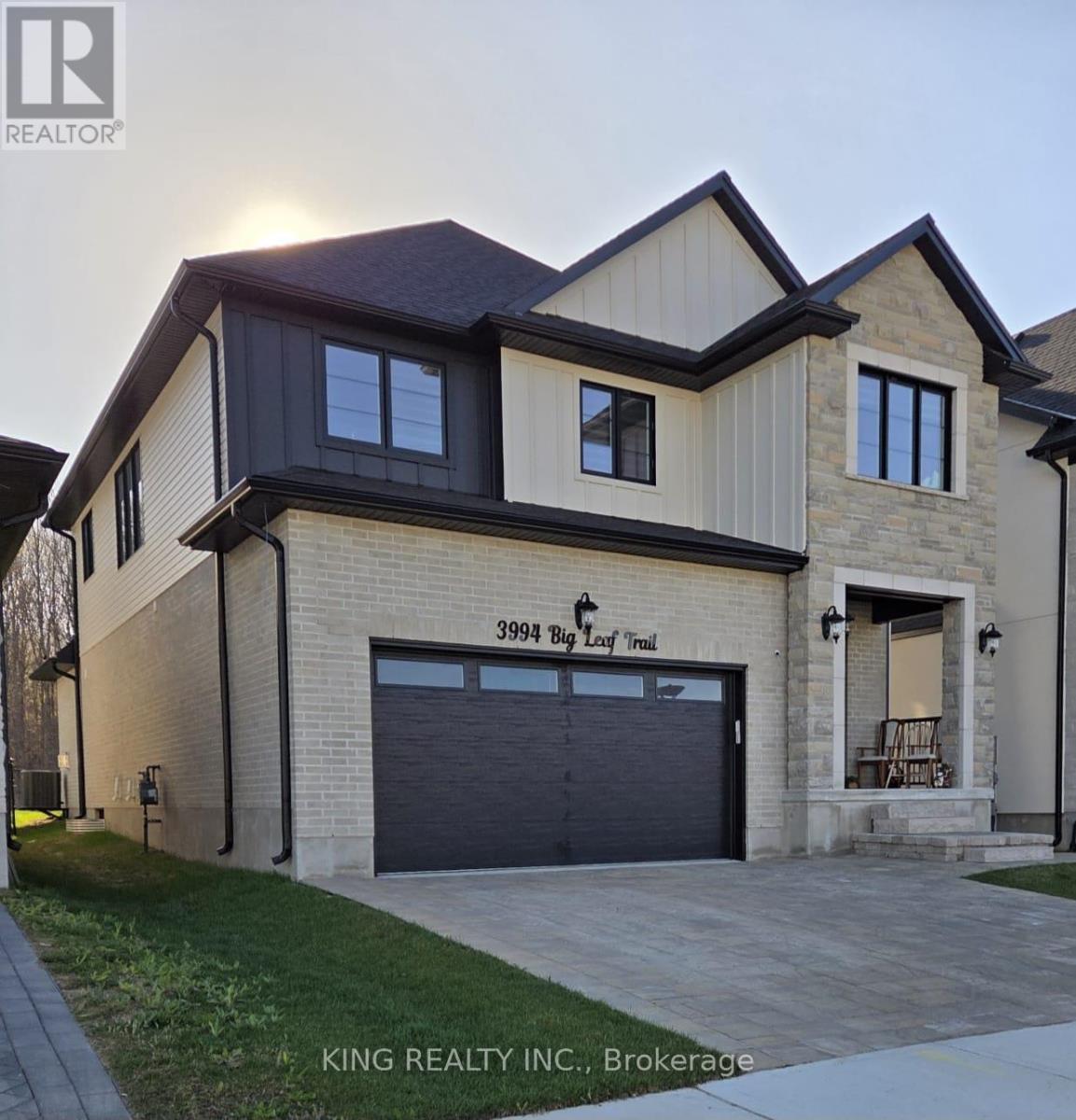 Detached at UPPER - 3994 BIG LEAF TRAIL, London South (South V)