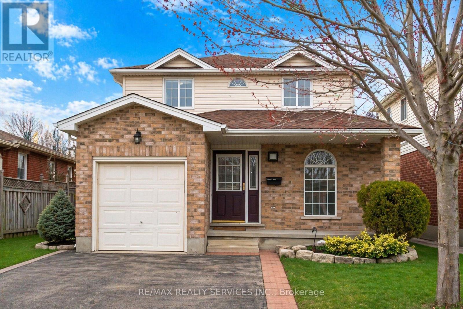 Detached at 234 COUNTRY CLUB DRIVE, Guelph (Victoria North)