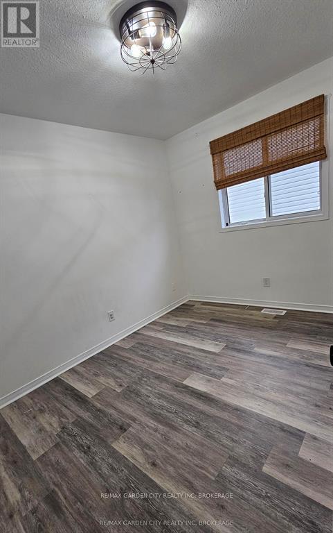 Semi-Detached/Link at 244 AUTUMN CRESCENT, Welland