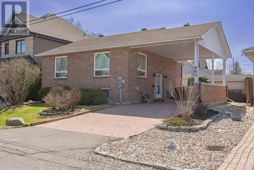 Detached at 892 BEAUCHAMP AVENUE, Ottawa