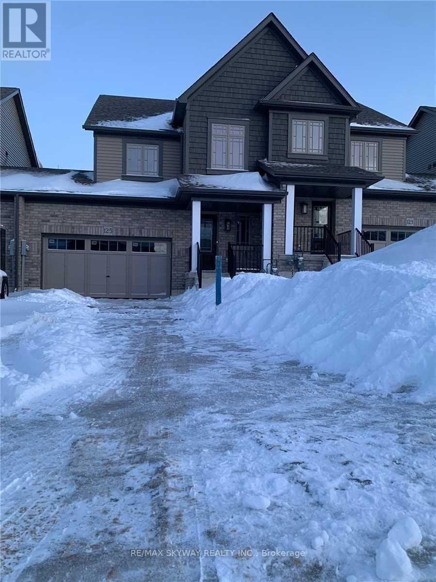 Townhouse at 125 STONEBROOK WAY, Grey Highlands