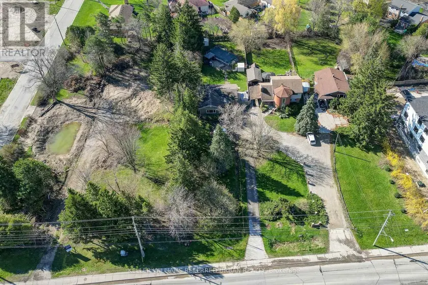 Detached at 610 COMMISSIONERS ROAD W, London South (South M)