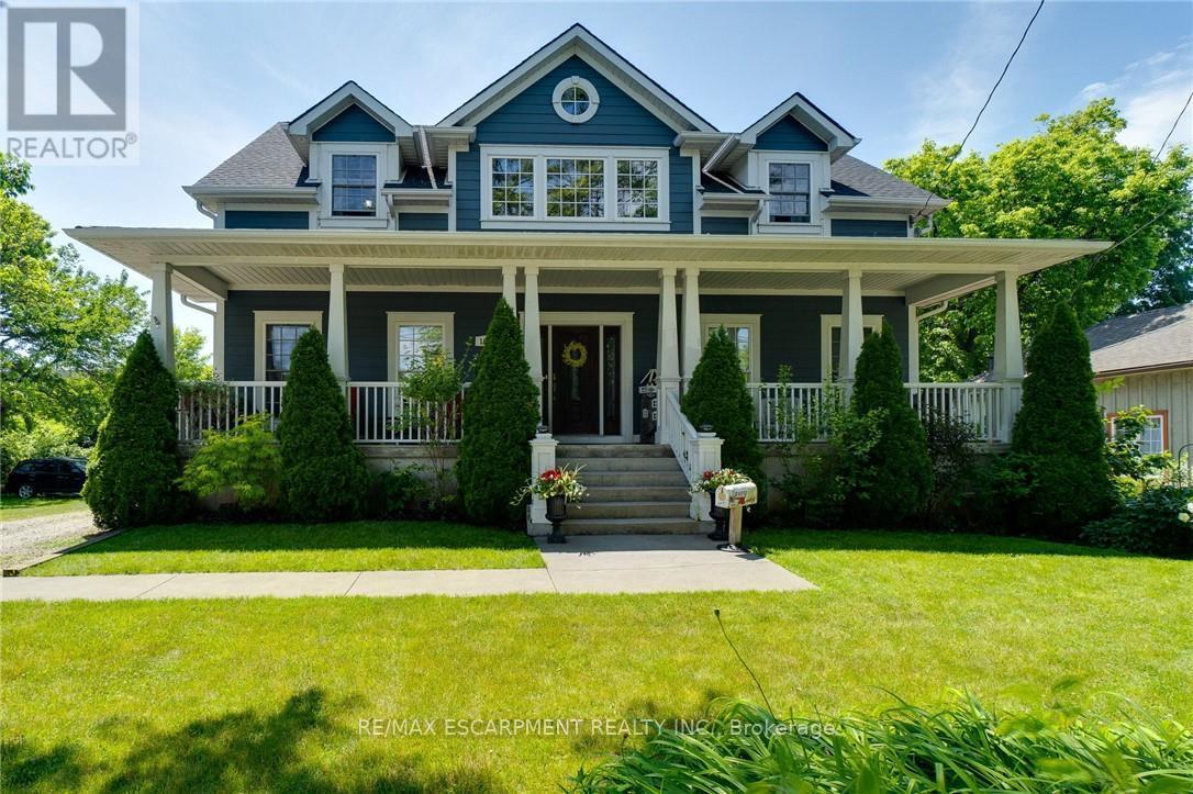 Detached at 1026 BEACH BOULEVARD, Hamilton (Hamilton Beach)