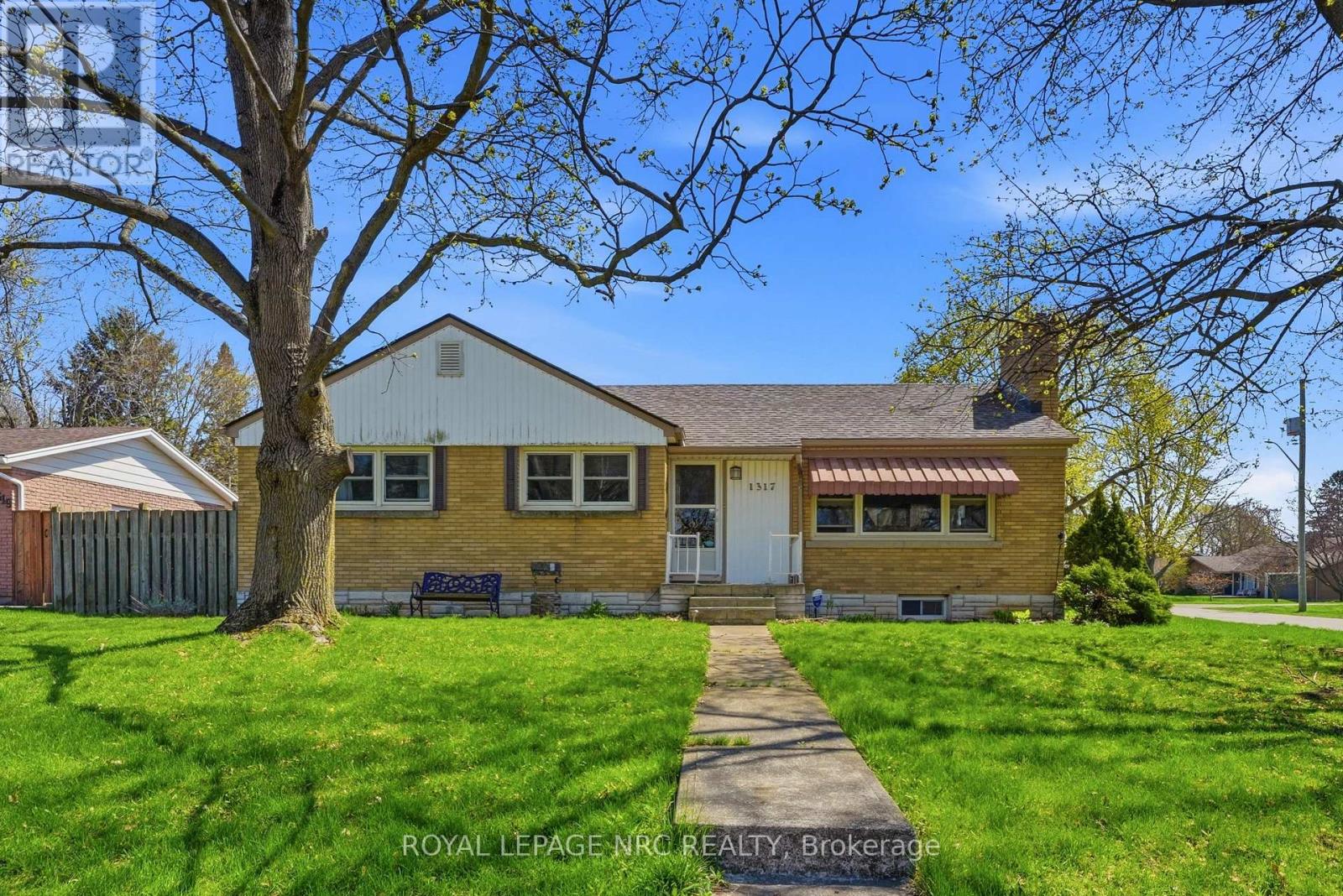 Detached at 1317 HAIST STREET, Pelham (Fonthill)