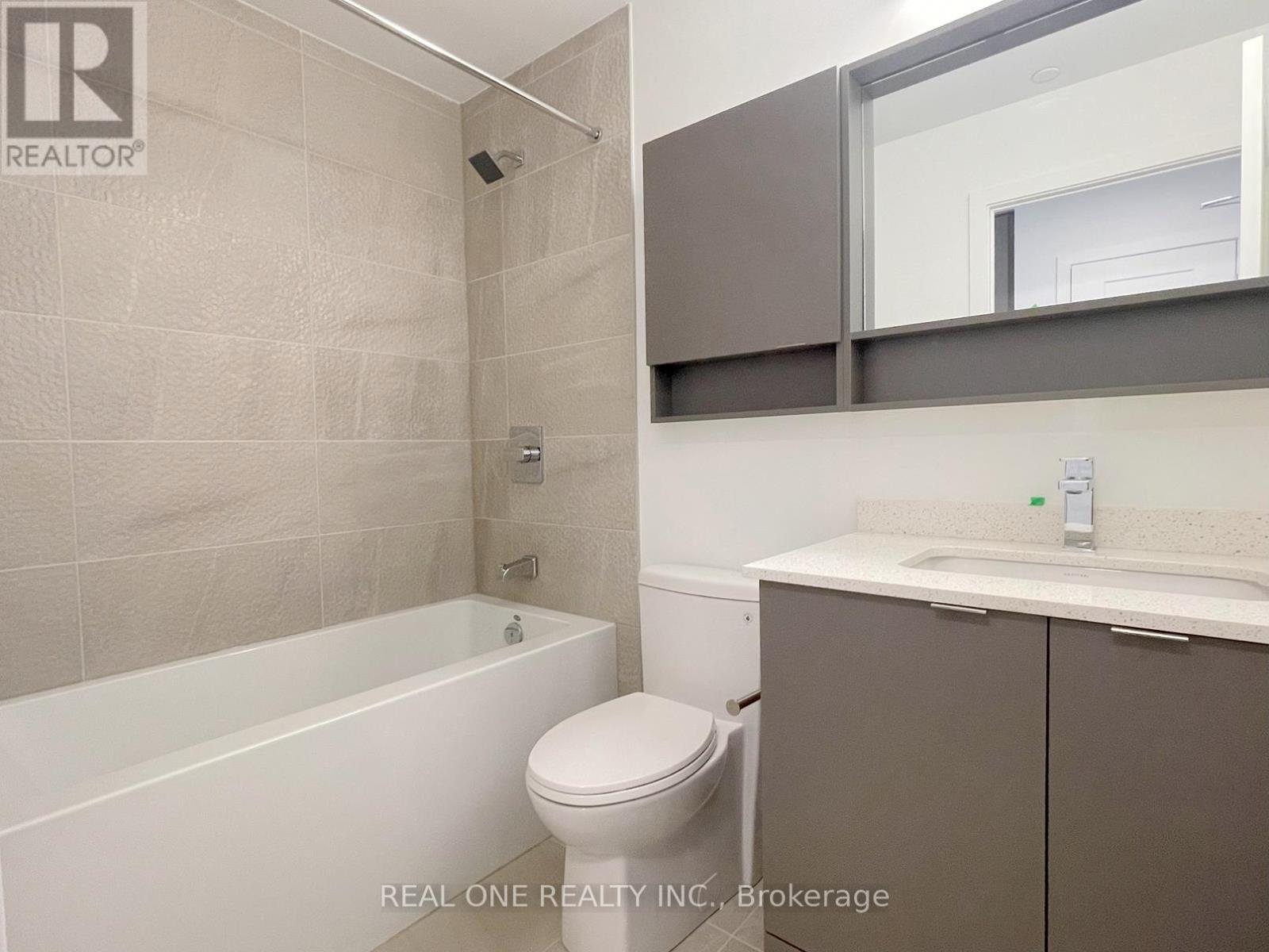 Apartment at 409 - 415 MAIN STREET W, Hamilton