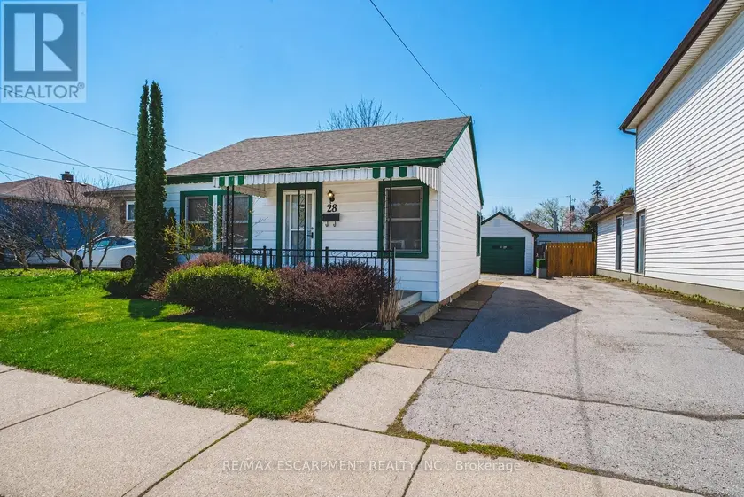 Detached at 28 MUNN STREET, Hamilton