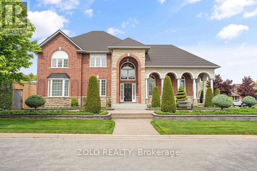 Detached at 42 VINIFERA DRIVE, Grimsby (Grimsby East)