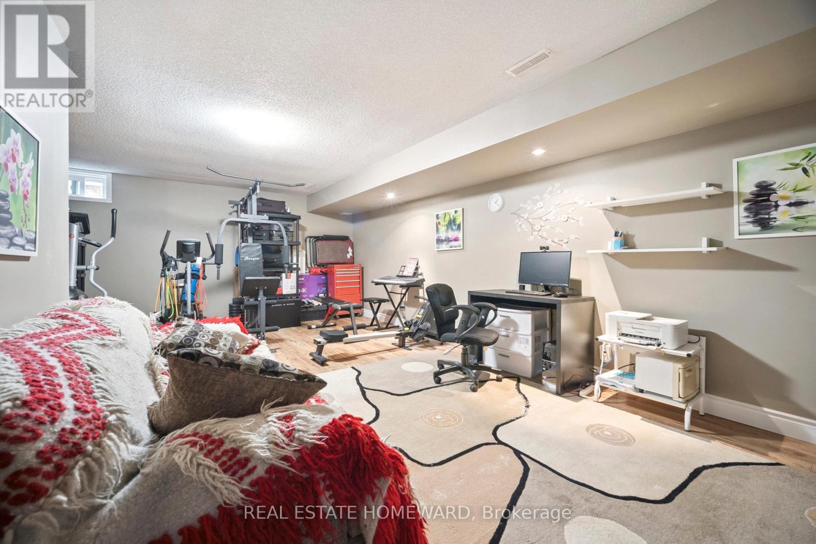 Townhouse at 12 - 1093 NELLIS STREET, Woodstock