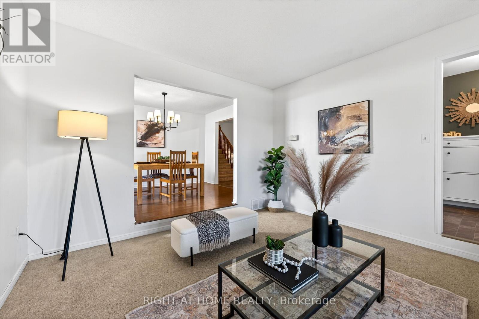Detached at 22 VANCE CRESCENT, Hamilton