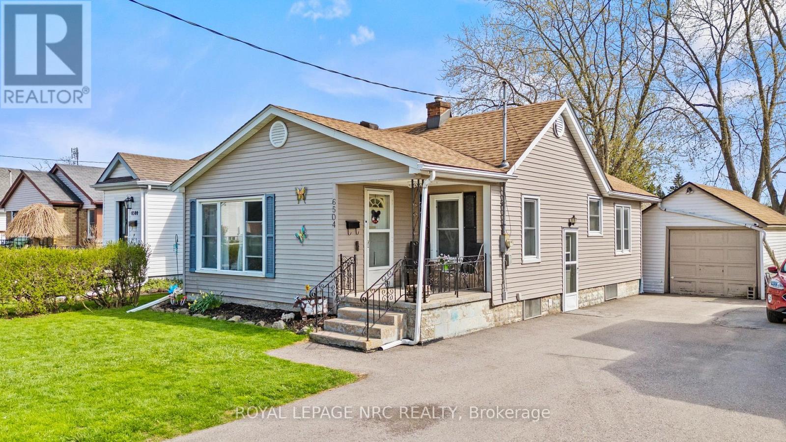 Detached at 6504 MONROE STREET, Niagara Falls (Dorchester)