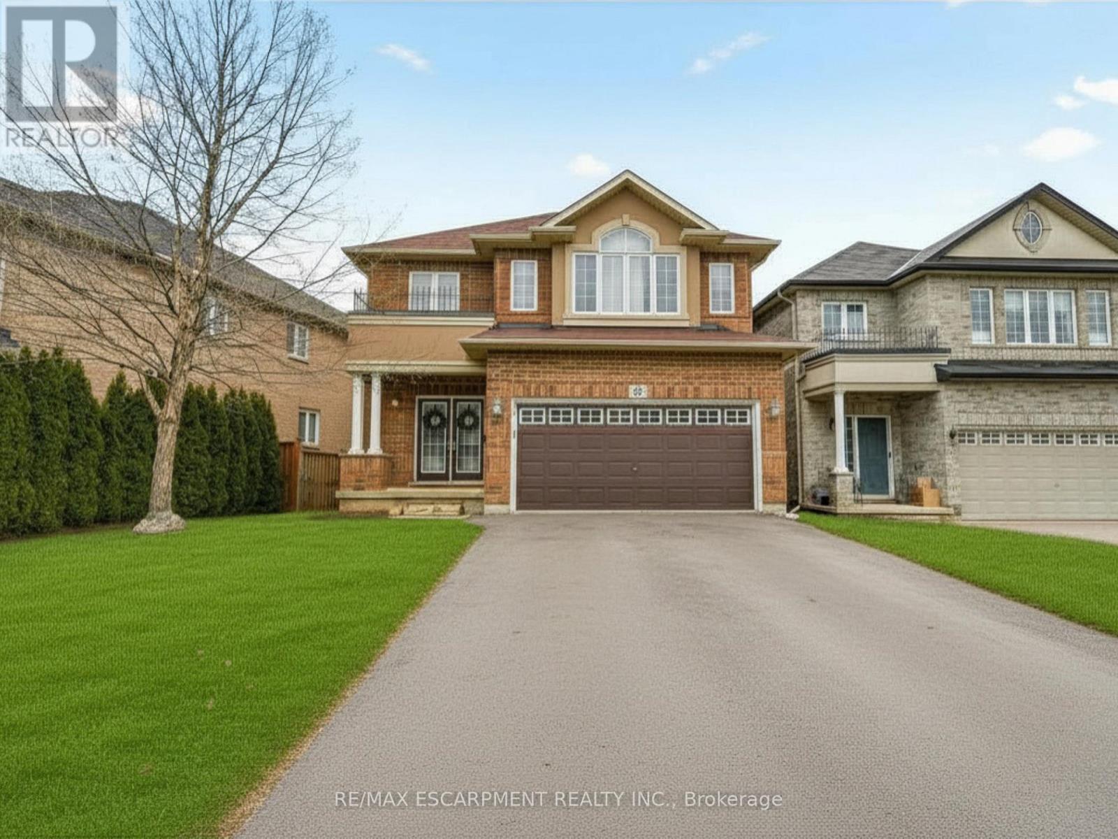 Detached at 21 HOUSE LANE, Hamilton (Meadowlands)