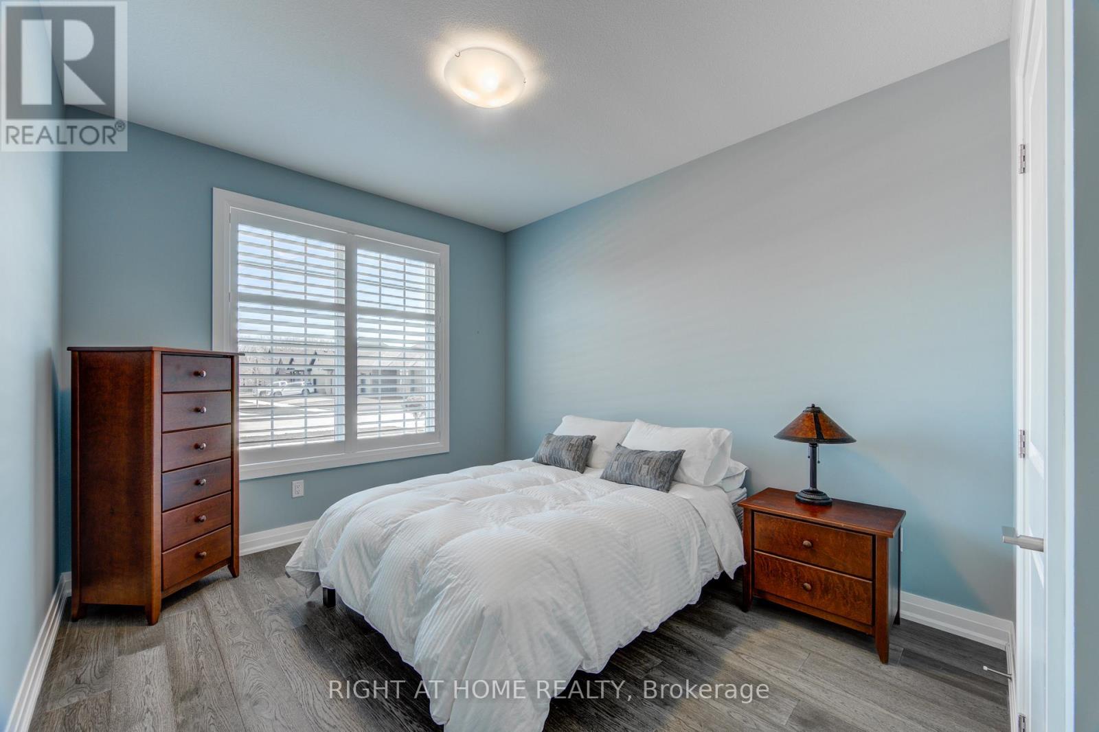 Detached at 2043 LOCKWOOD CRESCENT, Strathroy-Caradoc