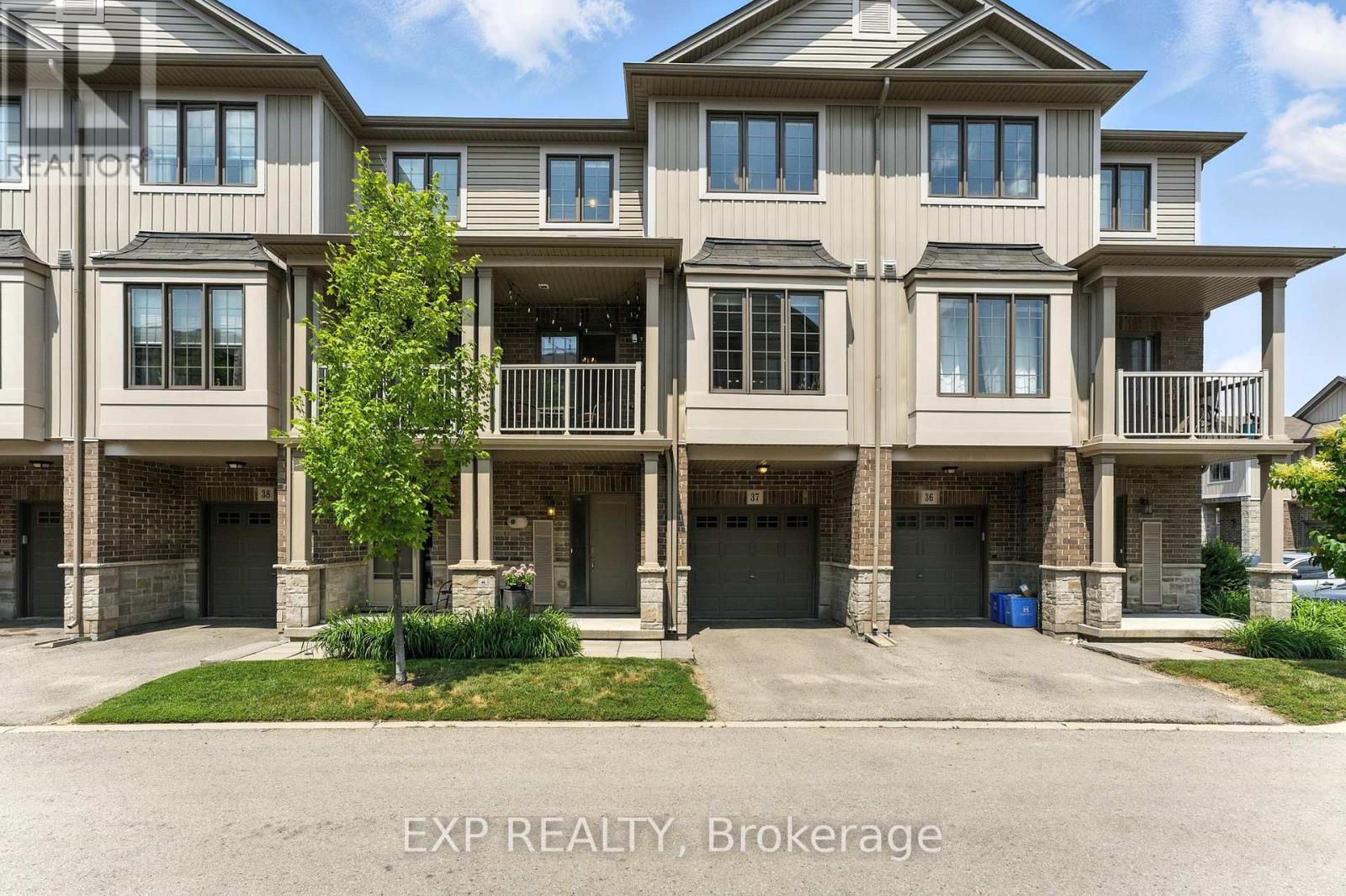 Apartment at UNIT 37 - 377 GLANCASTER ROAD, Hamilton (Ancaster)
