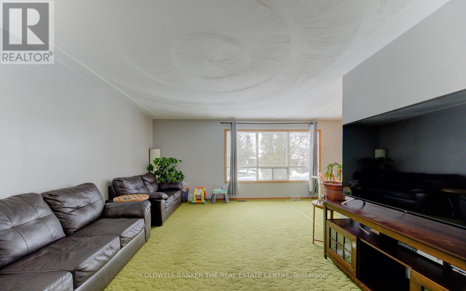 Detached at 98 SHEA CRESCENT, Kitchener