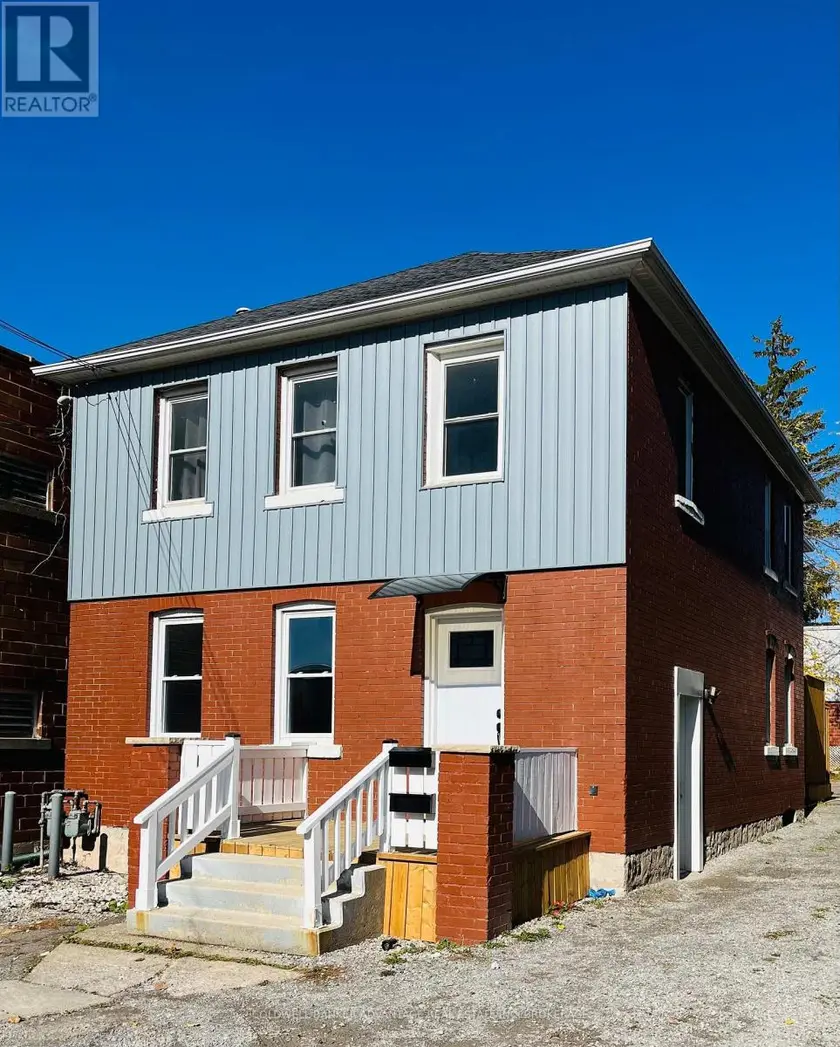 Multiplex at 14 ALBERT STREET, Welland