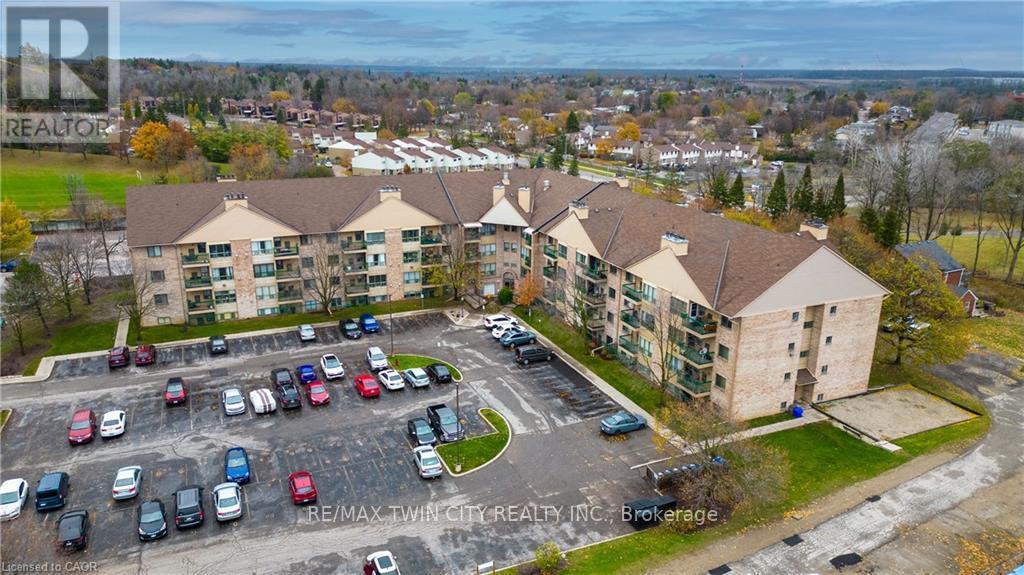 Apartment at 318 - 15 HOFSTETTER AVENUE, Kitchener