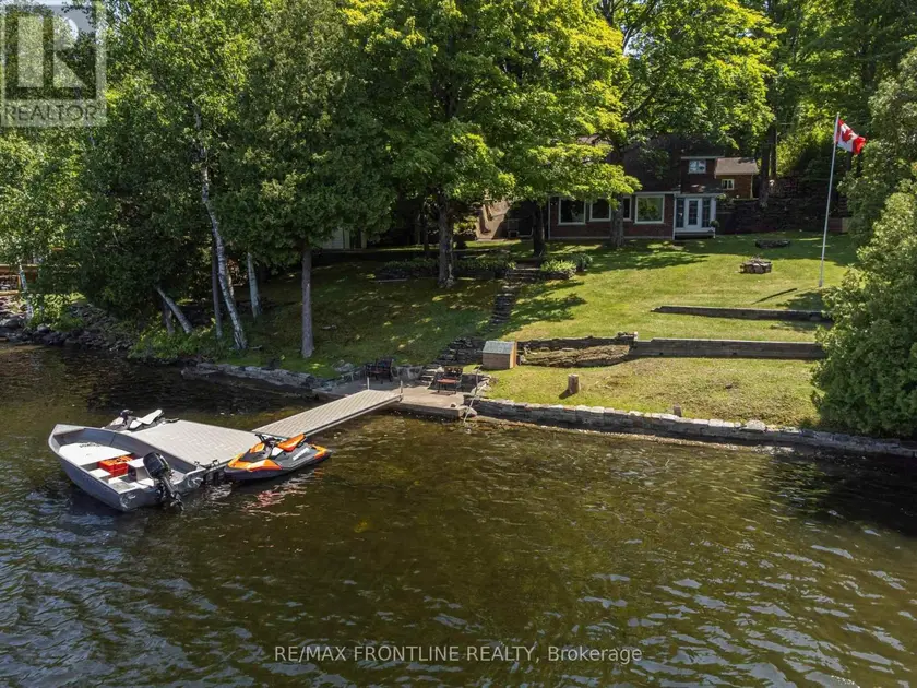 Detached at 1047 COUNTRY LANE, Frontenac