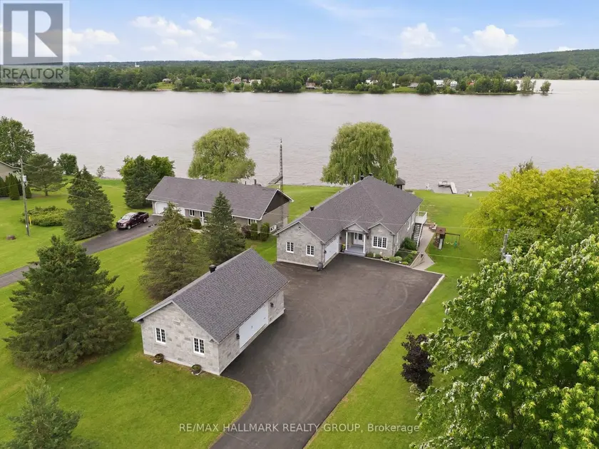 Detached at 261 CONCESSION 1 ROAD, Alfred and Plantagenet
