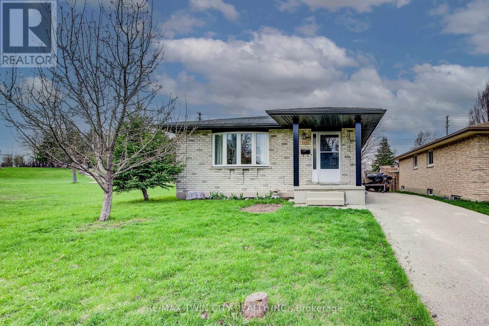 Detached at 183 DINISON CRESCENT, Kitchener
