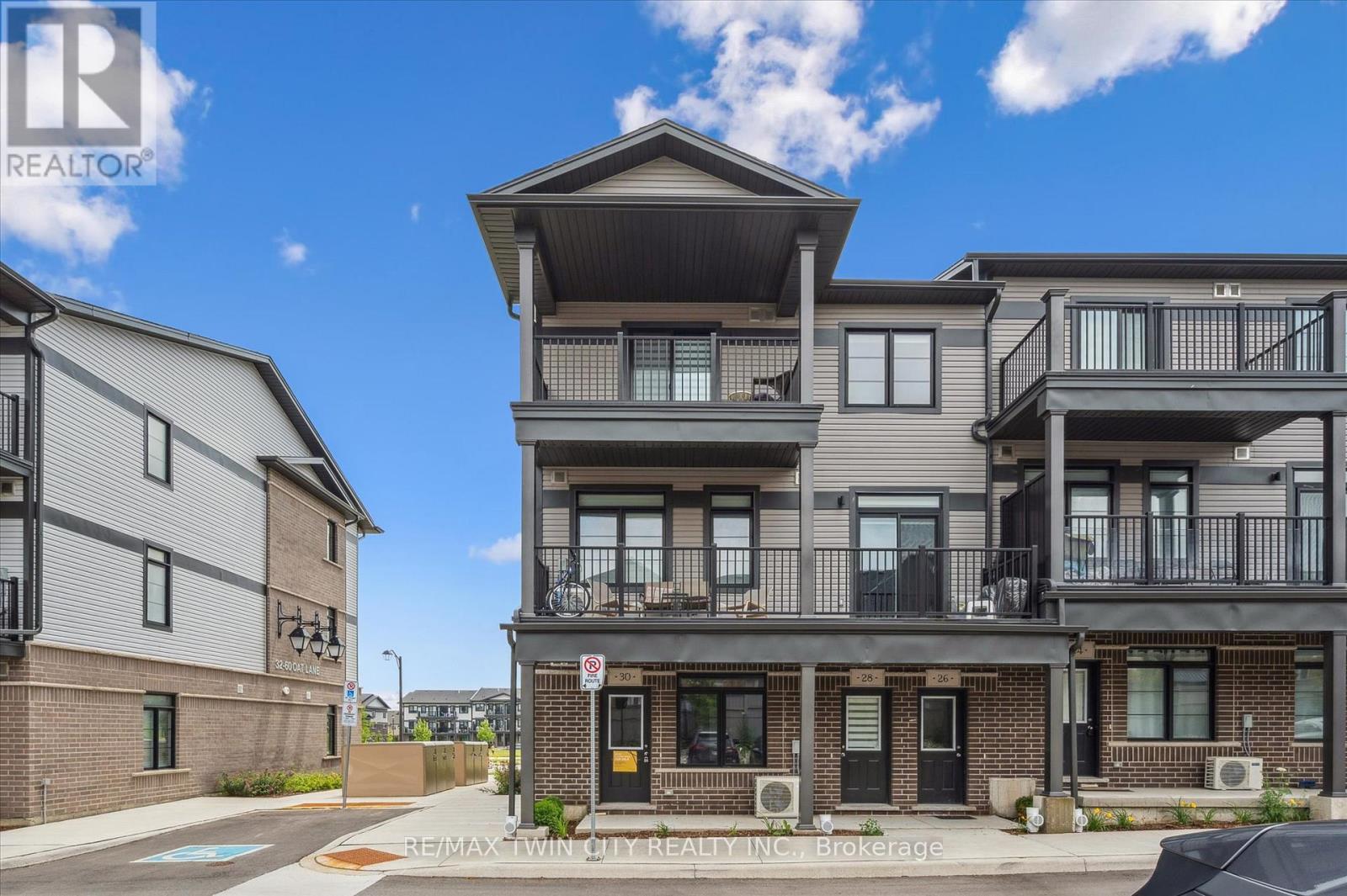 Townhouse at 30 OAT LANE, Kitchener