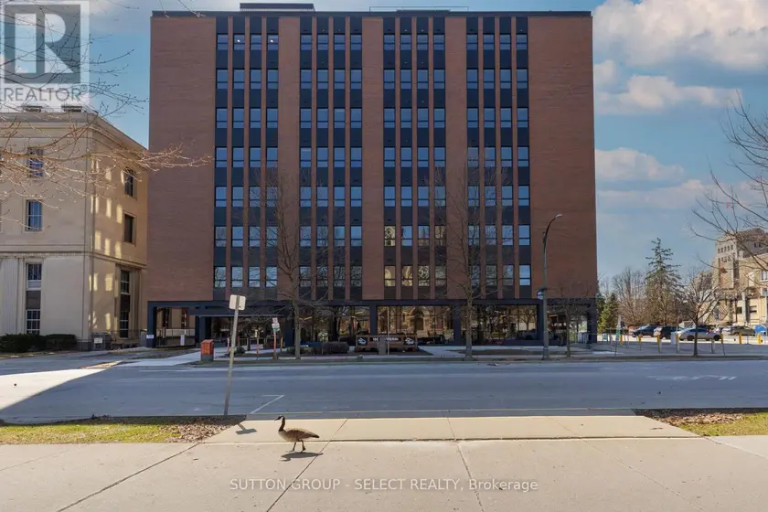 Apartment at 813 - 195 DUFFERIN AVENUE, London