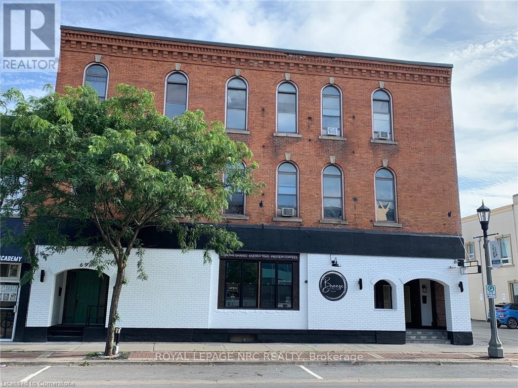 Townhouse at 203 - 69 EAST MAIN STREET, Welland (Welland Downtown)