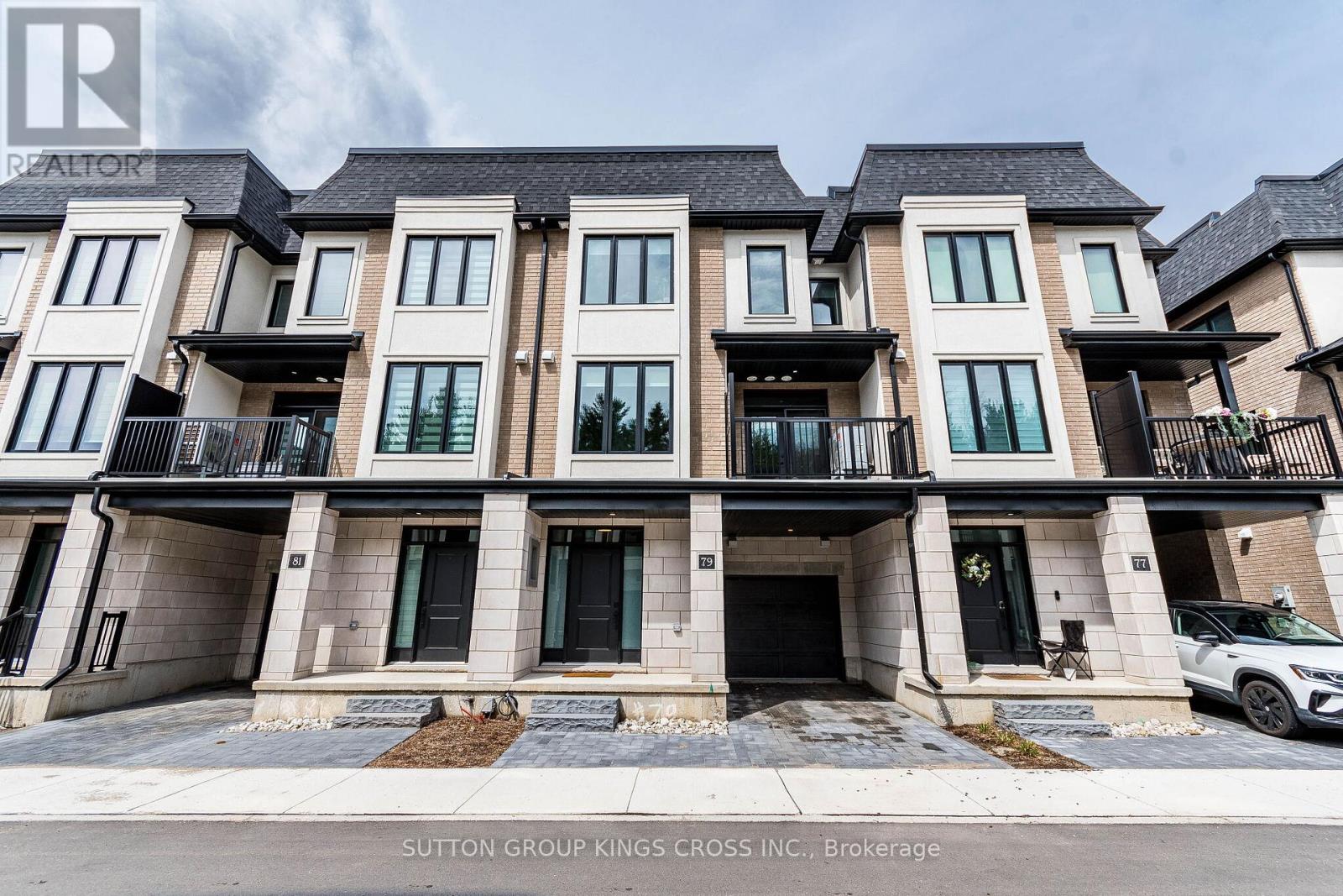 Townhouse at 79 - 143 ELGIN STREET N, Cambridge