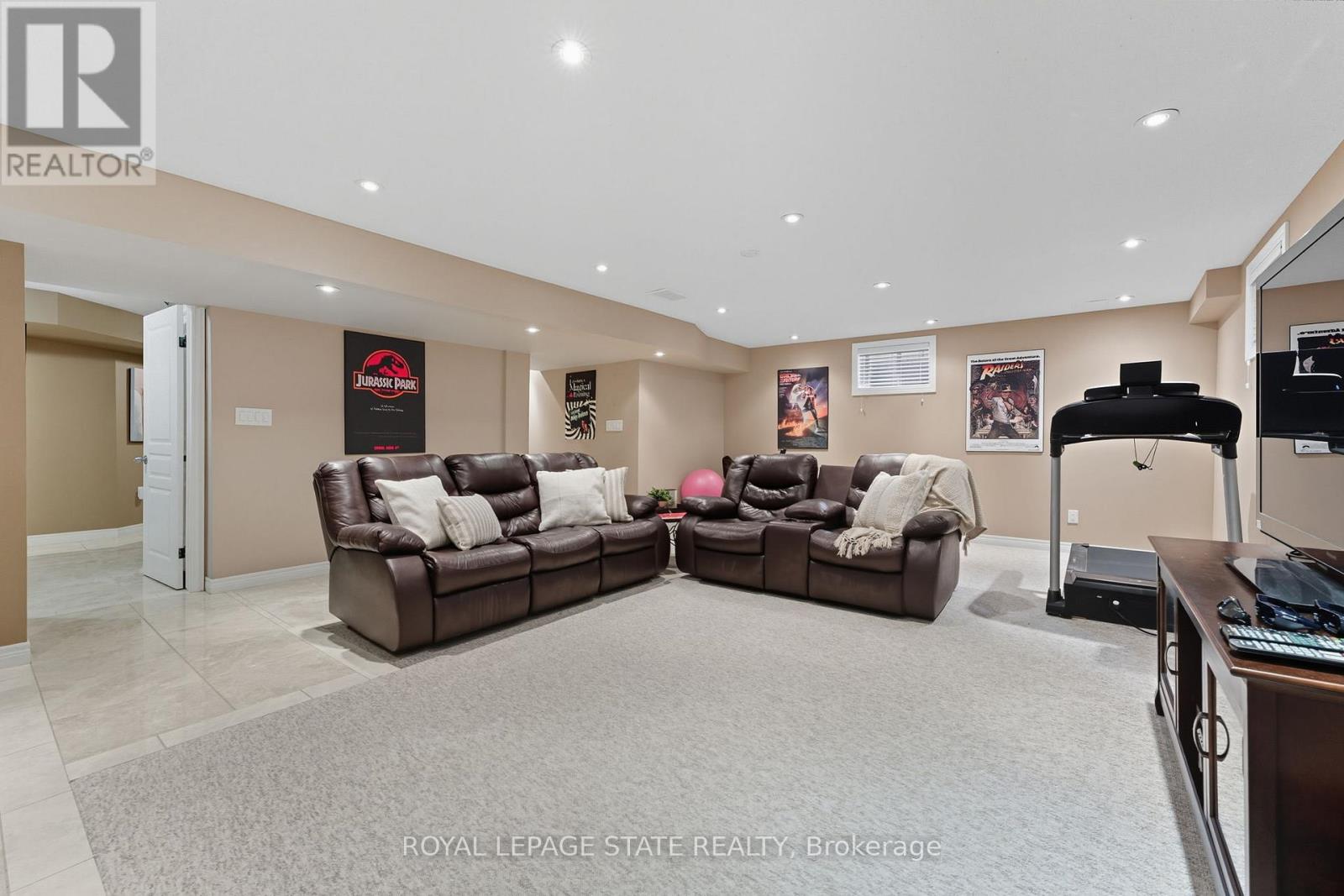Detached at 20 LORUPE COURT, Hamilton