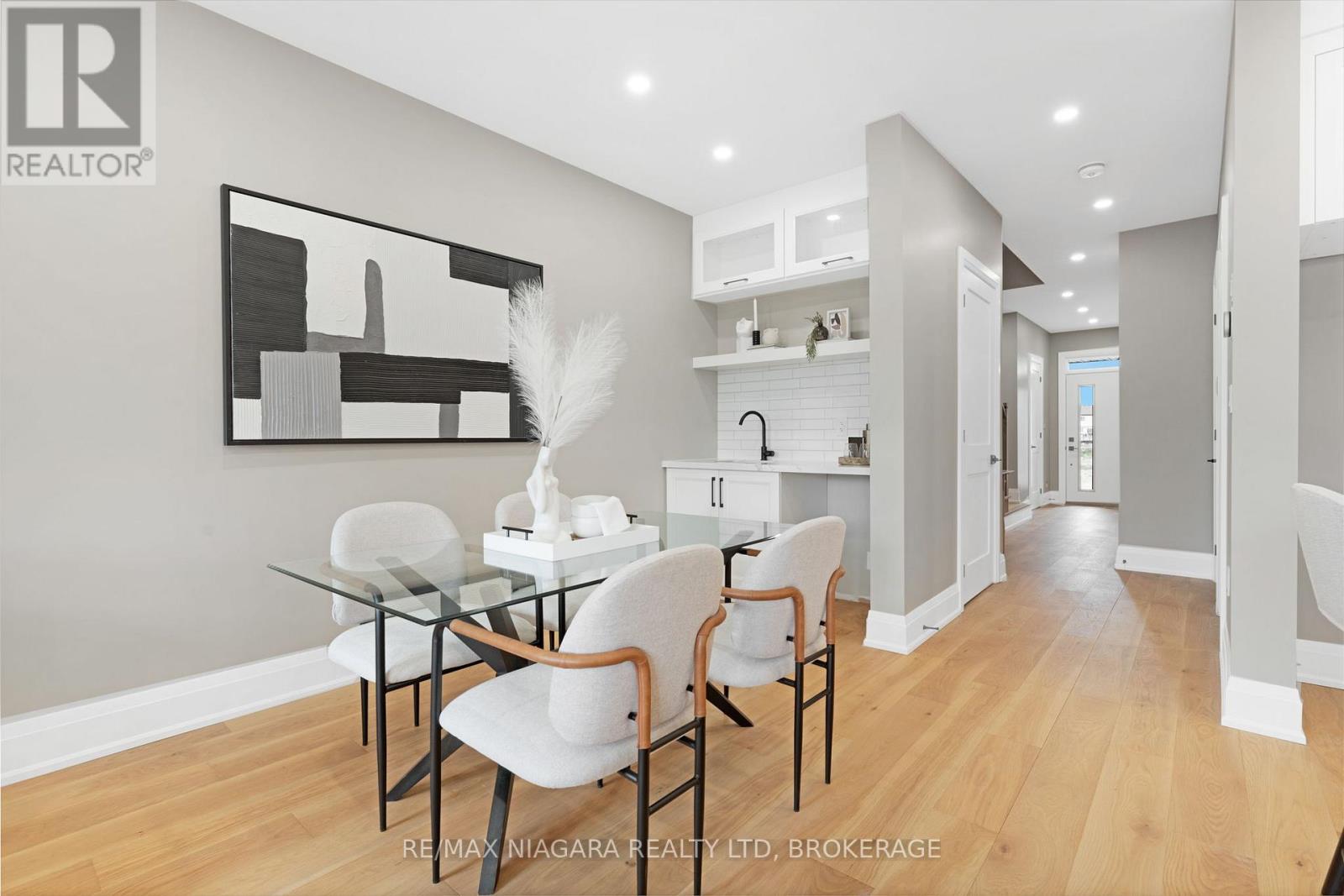 Townhouse at 6200 CURLIN CRESCENT, Niagara Falls
