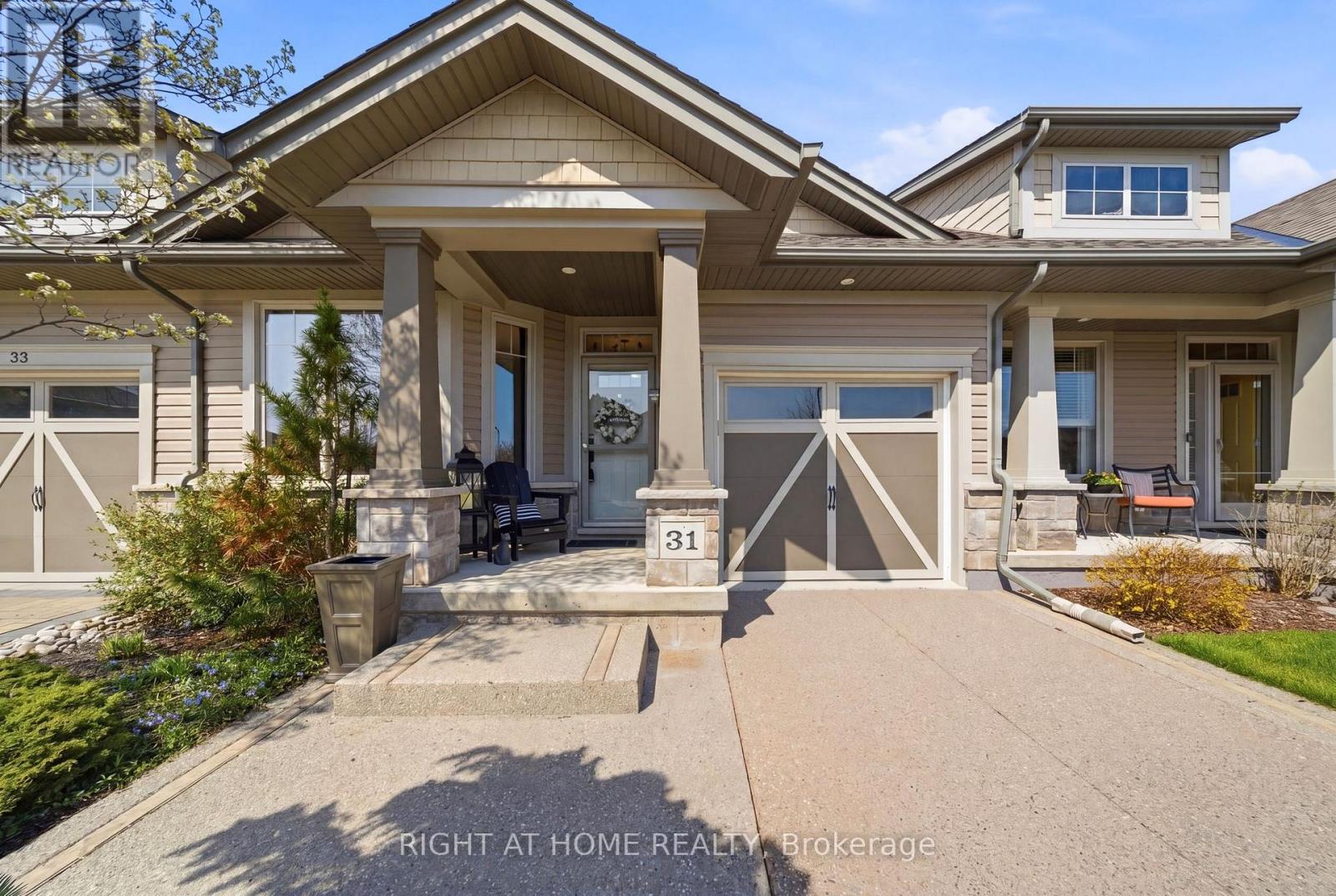 Townhouse at 31 MANORWOOD DRIVE, West Lincoln (Smithville)