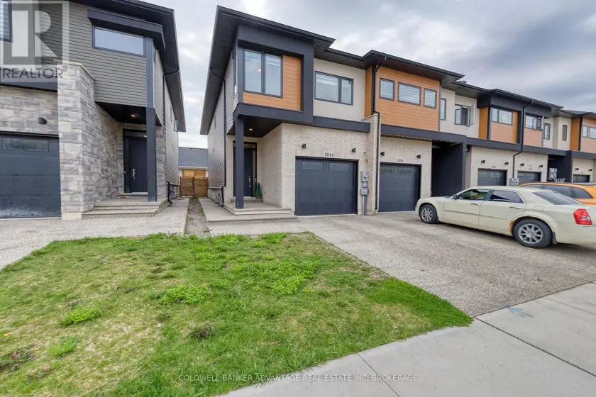 Townhouse at 1044 HANSLER ROAD, Welland