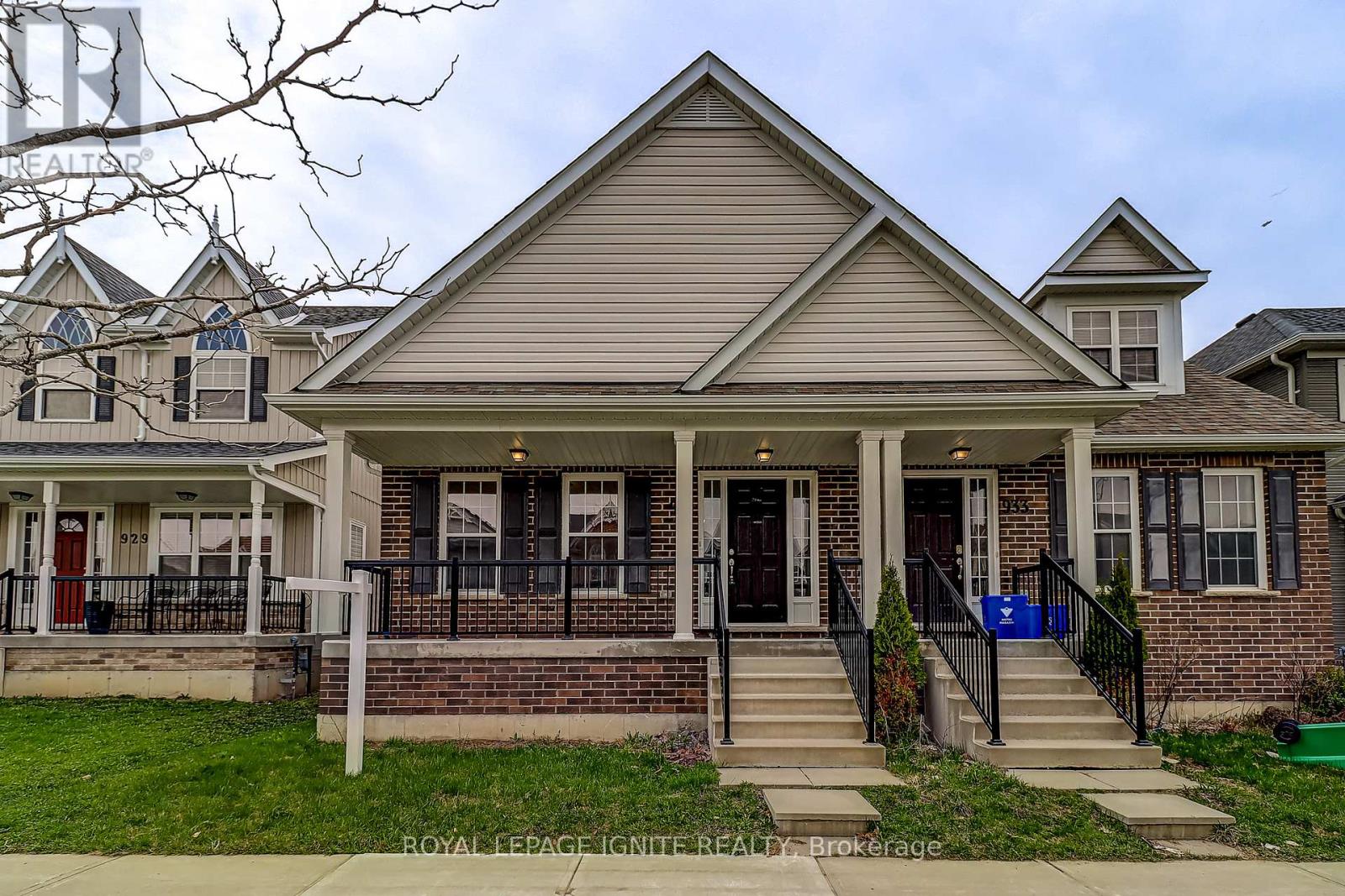Semi-Detached/Link at 931 BROADWAY BOULEVARD, Peterborough (Northcrest Ward 5)