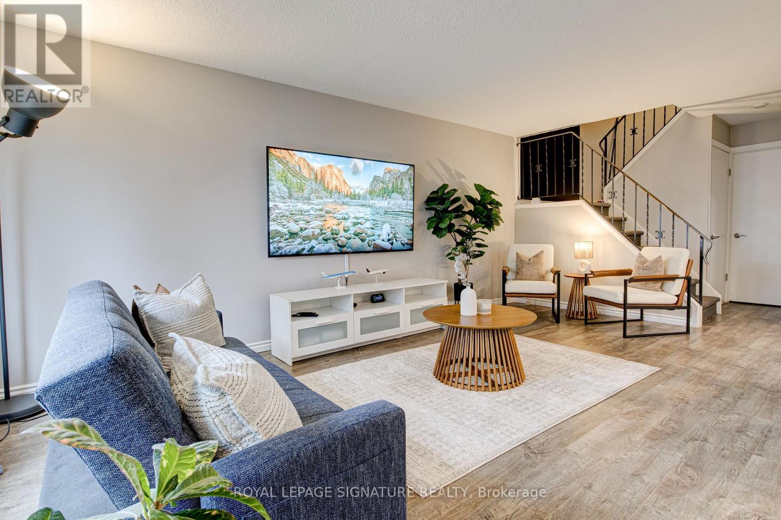 Townhouse at 12 - 14 WILLIAMSBURG ROAD, Kitchener