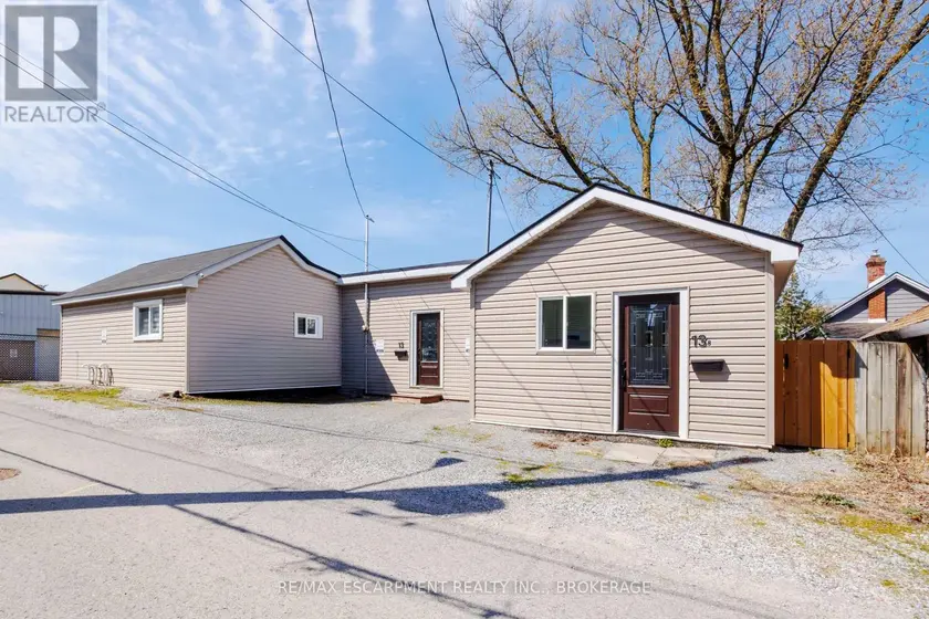 Semi-Detached/Link at 13 CHESTNUT LANE, St. Catharines